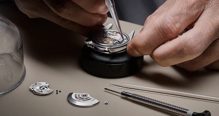 Servicing your rolex image banner
